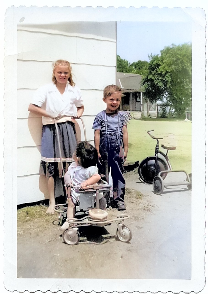 Jannett, Jim and JoAnne, Lincoln Ave., 1950